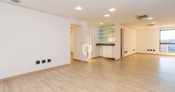 i1y2M9a7UF7RA9GE888_1135768701b893a5a5